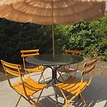 Tatil Evi Maison Familiale A , 2 , Jardin , Piscine Et Parking *