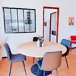 Maison Familiale A , 2 , Jardin , Piscine Et Parking Cugnaux