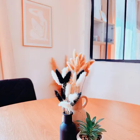 Feriehus Maison Familiale A Cugnaux , 2 Chambres , Jardin , Piscine Et Parking Cugnaux